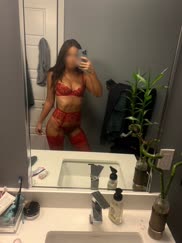 A mysterious red lady