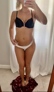 This petite 29yr old loves making custom videos for you. Kink and fetish friendly ðŸ˜˜