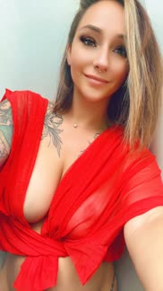 Would you bury your face in my tits? ðŸ¥µðŸ’¦