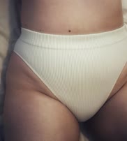 if they donâ€™t cover my belly button theyâ€™re not high enough.