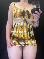 This dress always lets things â€œpeekâ€