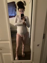 Pregnant whoâ€™s wants to buy me the big box from Pizza Hut lol