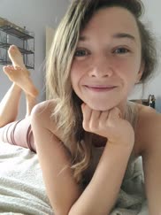 Just want to share a smile â˜º ... have a great weekend! [f]
