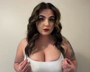 I canâ€™t decide if I absolutely love or hate this photo so Iâ€™ll let you decide my confidence 25f