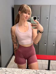 Pink and perky (f)