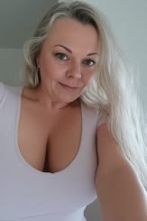 Blond beauty Blonde hair big boobs: Yes