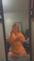 Doesdaddylikehisbabyonherknees 