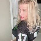(43) St Paddy’s day milf!