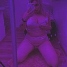 I don't know if it's weird that I can only focus while I'm naked
