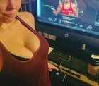 Getting my morning workout in. Everyone loves a fit milf 