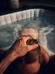 MommyLovesToUnwindWithANiceSoakandAMouthfulofCock