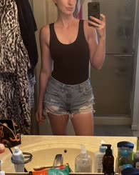 Momoutfitonpointtoday f 
