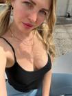 Mild selfie under the sun [f]