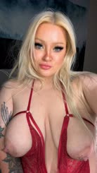 Thebiggertheboobsthemoreattentiontheyneed