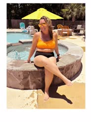 Wouldyoufuckmeinthepool image 