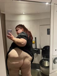 Wouldyoufuckmeinthetrainrestroom 
