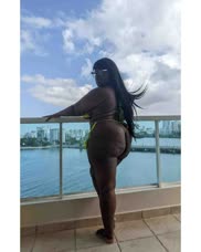 I love thong bathing suits ðŸ¤©ðŸ¤©