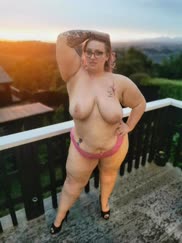 Plus size and proud ðŸ’– Confidence is sexy ðŸ˜˜