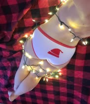 All tangled up in the Christmas lights âœ¨ï¸ [F42]