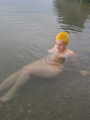 lets go for a swimðŸ˜š