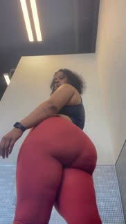 Enjoy the views bby ðŸ‘…