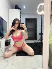 Would you nail me tonight? ðŸ’¦ I'm 19 and do customs, video calls, sexting and more... $3 OF link below ðŸ”¥