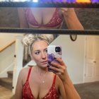 That mirror giving you a titty close up ðŸ˜