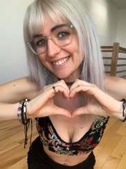 Hope you find a reason to smile today [f] â¤ï¸