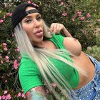 You just found a naughty girl in the public park