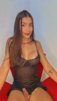 wanna jerk off with a big titty tgirl? ðŸ˜‡