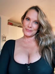 Iâ€™m really looking forward to watching the Bulldogs play this weekend! [f]