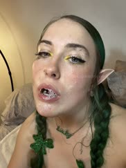 Dress up and cum.
