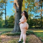 Chase me through the woods - if you catch me, you fuck me ðŸ˜ˆ