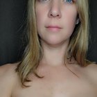 I'm Pita! I naughty tattooed milf who loves dick ratings, video chats &amp; sexting! FREE + VIP page! 