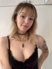 (F) Happy Hump Day lovely people â¤ï¸