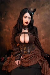 A Boob Wars short would be a good short naughty reddit title!