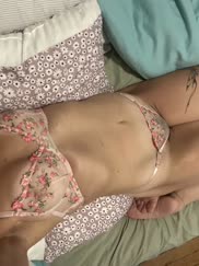 Pink makes me feel soft and sweet ðŸŒ¸ (f)