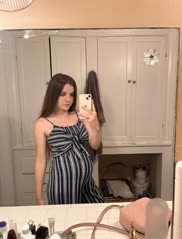 Staying at my friends house and I kinda wanna fuck her also we are both pregnant ðŸ¤°ðŸ»