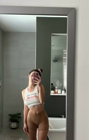 First time posting myself ! Half lebanese , half Egyptian &lt;3ðŸ˜š