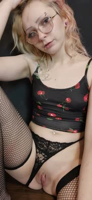 Cum taste my pretty little pussy...